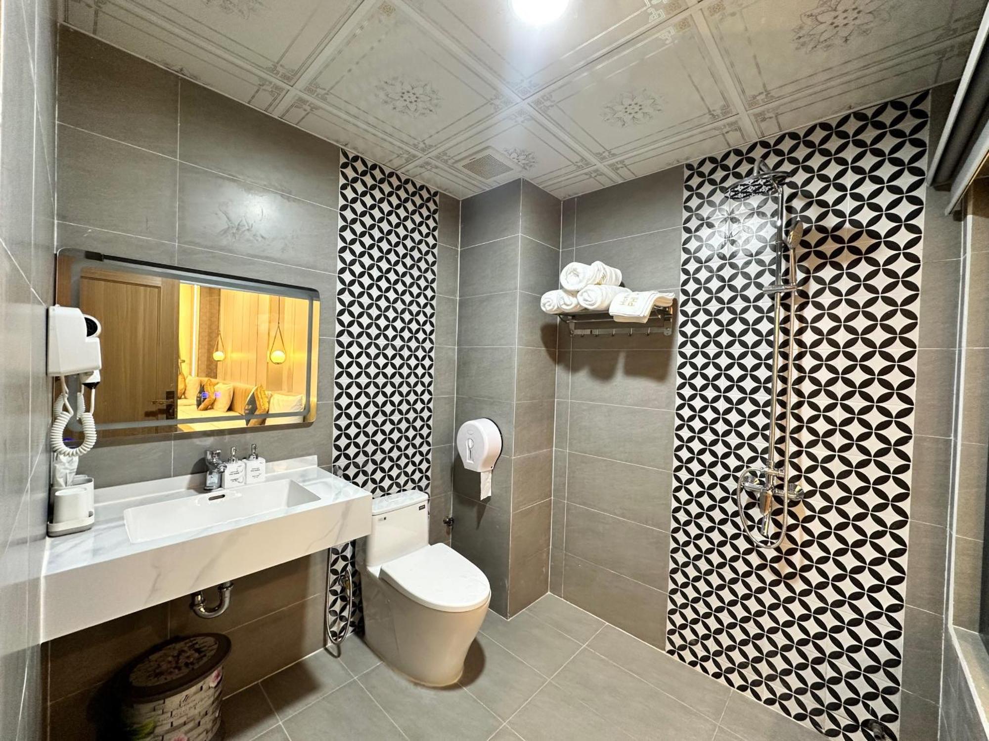 Hotel Phi Hung Tam Kỳ Kültér fotó
